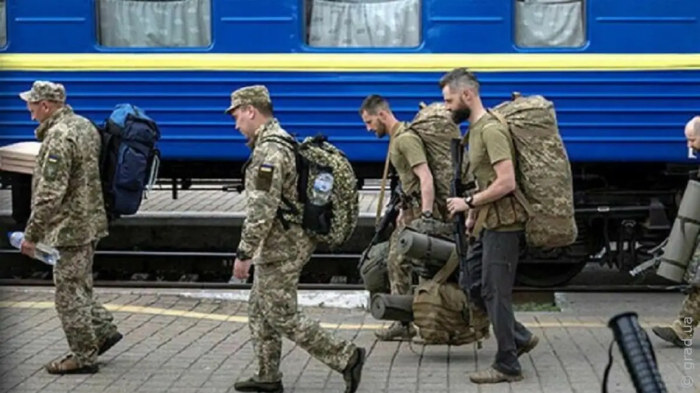 В Украине начал работать сервис бронирования билетов для военных