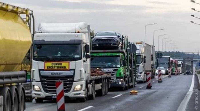 Польские перевозчики хотят продлить блокирование границы с Украиной 