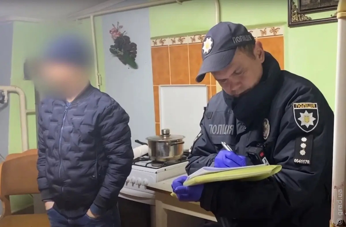 Ударил ножом и добил топором: жителя Березовки задержали за убийство знакомого