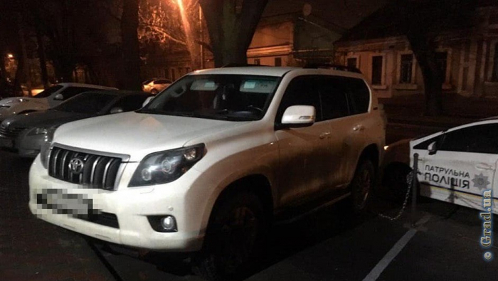 В Одессе пытались угнать Toyota Prado