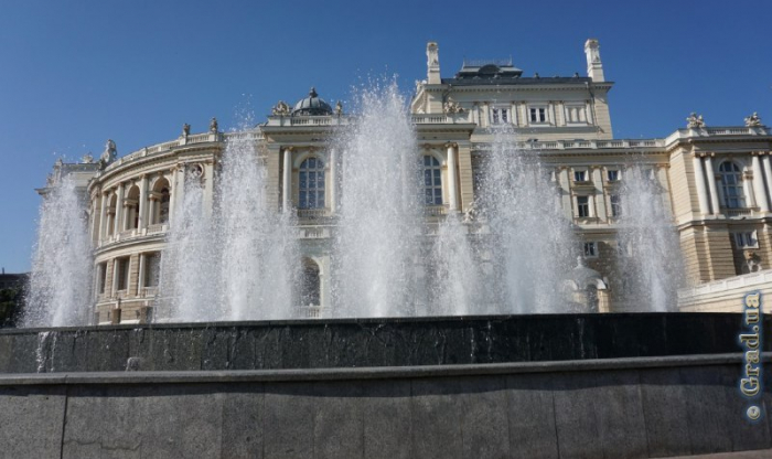 Завтра в Одессе открывается сезон фонтанов