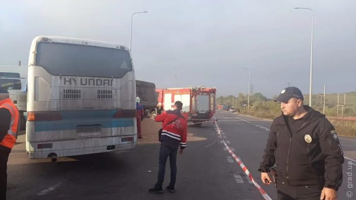 ДТП на автодорозі Одеса – Южне: постраждали пасажири автобуса
