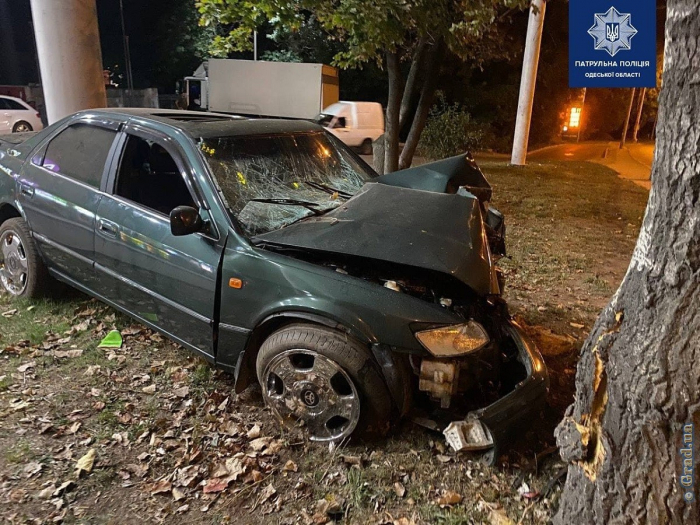 ДТП на улице Грушевского: пострадали водитель и пассажир