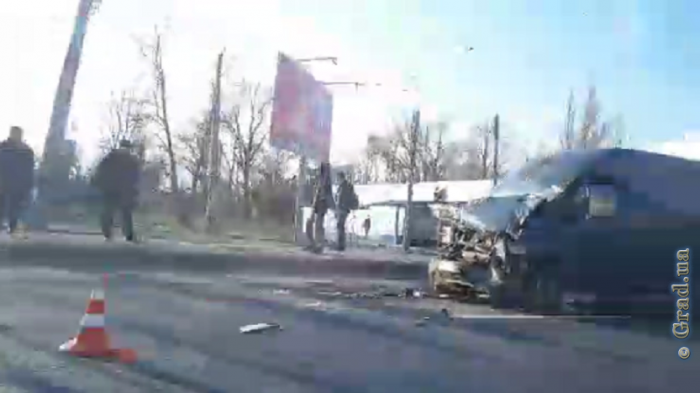 Авария в Лузановке: затруднено движение транспорта