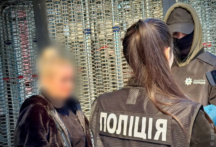 В Одессе задержали женщину за изготовление фиктивных справок для уклони