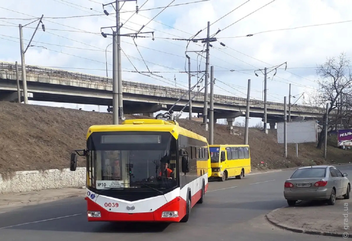 Временно изменен маршрут движения троллейбуса №10