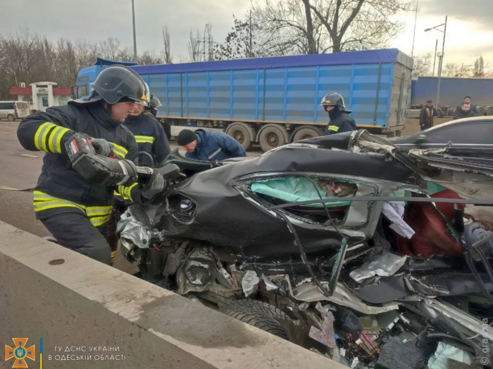Авария на трассе Киев – Одесса: погибла молодая женщина