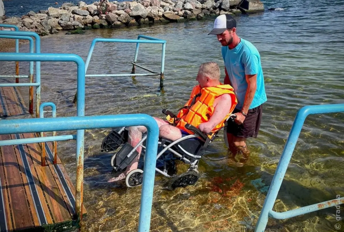 В Одесі для людей з інвалідністю пристосовані 5 пляжів