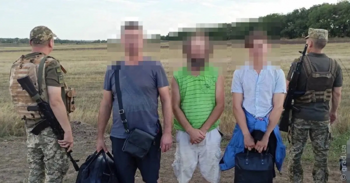 Одеські прикордонники викрили чотирьох «мандрівників» призовного віку