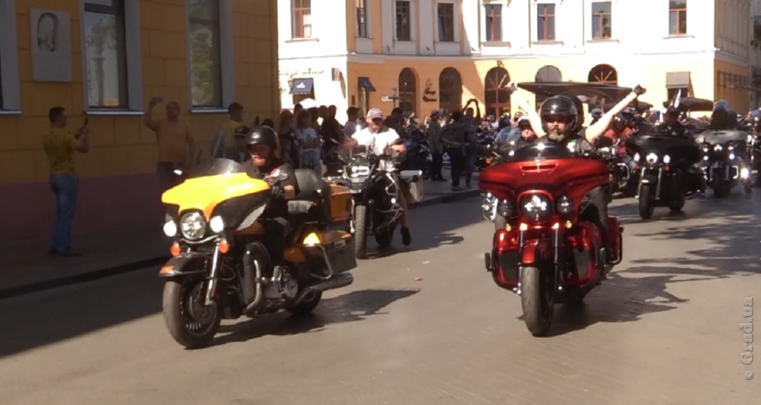В Одессе прошел торжественный мотопарад
