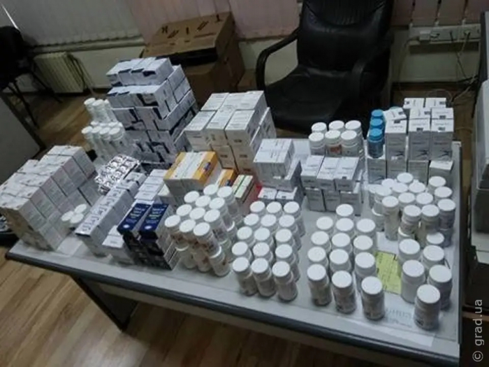 Чемодан с лекарствами на 120 тысяч долларов найден в одесском аэропорту