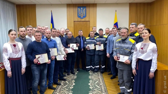 Одеських енергетиків нагородили меделями «За оборону України»