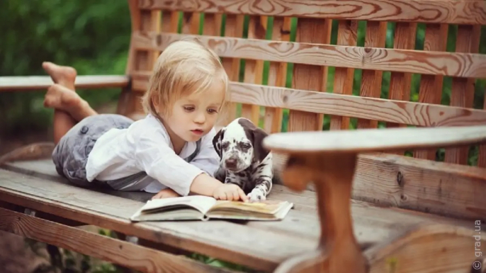 Як привчити дитину читати книги багато та із задоволенням