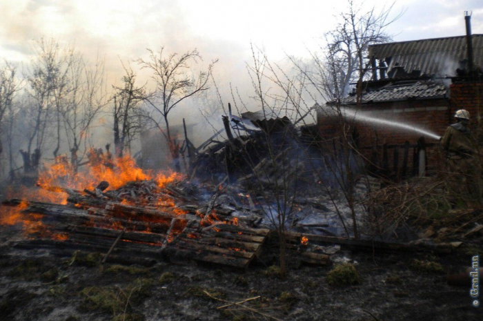 Житель Беляевского района сжег дом парня своей дочери