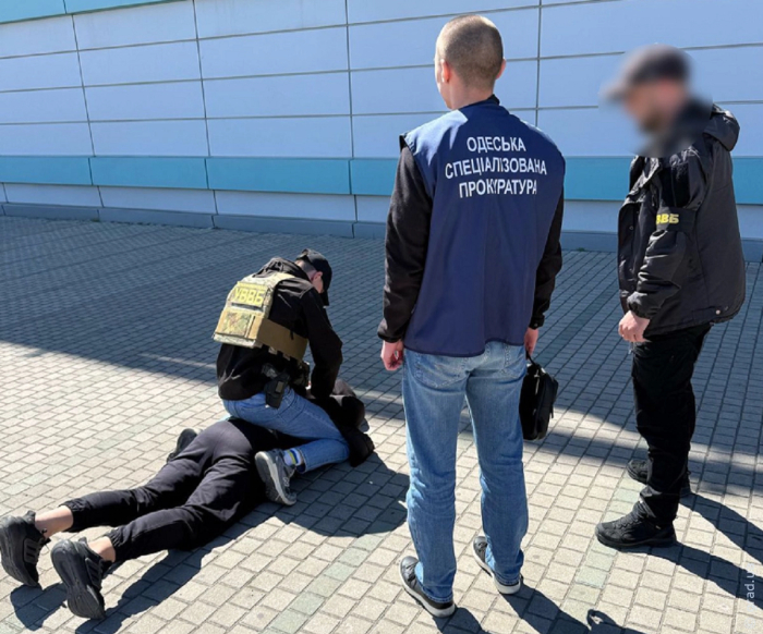 Одессит попался на взятке