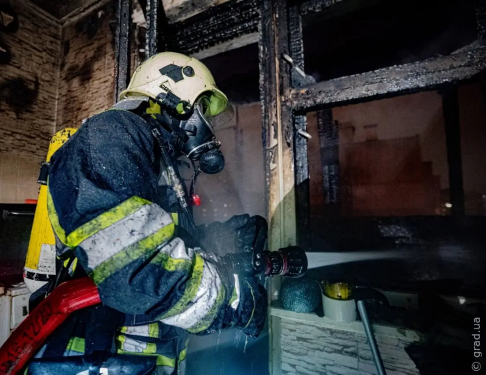 Смертельный пожар в Одесском районе: в огне погиб хозяин дома