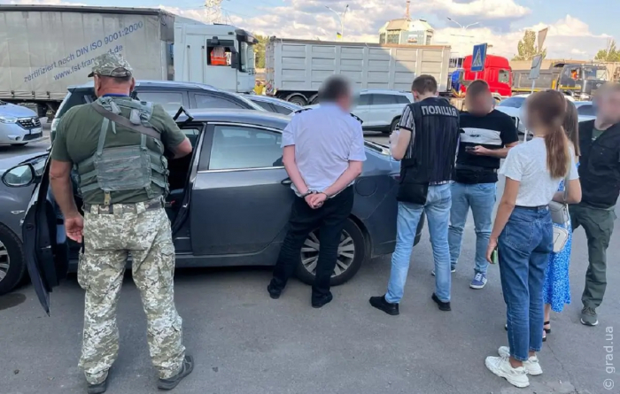 На Одещині ліквідували «схему» незаконного виїзду за кордон чоловіків