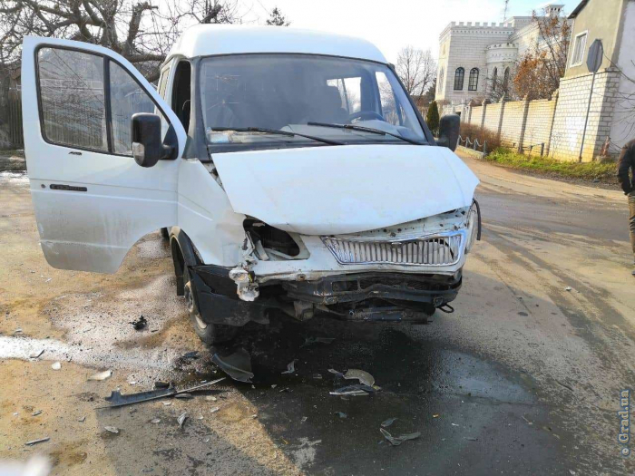 В Одессе в ДТП пострадала пассажирка микроавтобуса