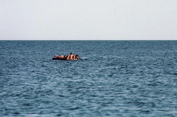 людей унесло в море