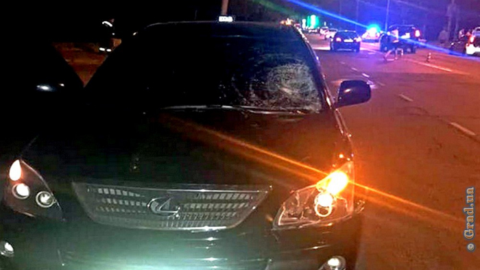 В ночной аварии в Одессе пострадал пешеход