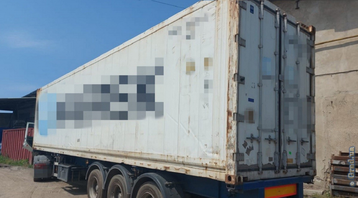 В порту Южный обнаружено 57 кг кокаина в контейнере с бананами