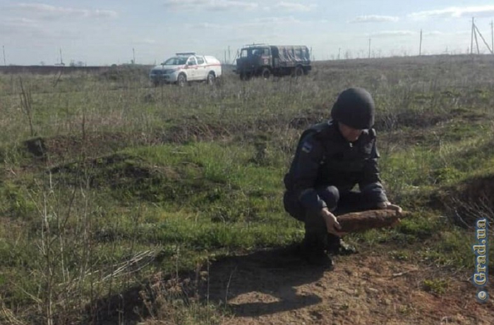 В Одесской области рабочие выкопали боеприпас