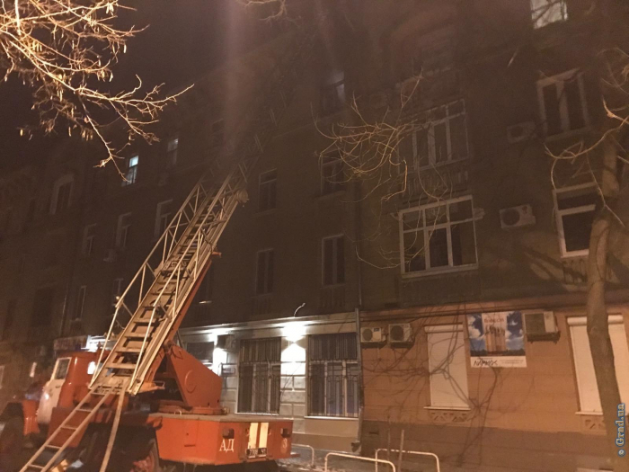 Ночной пожар в Одессе: погибла женщина