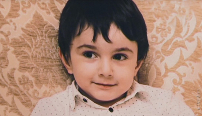 Пятилетнему Сандро Гуделадзе помогают излечиться от тяжелого недуга