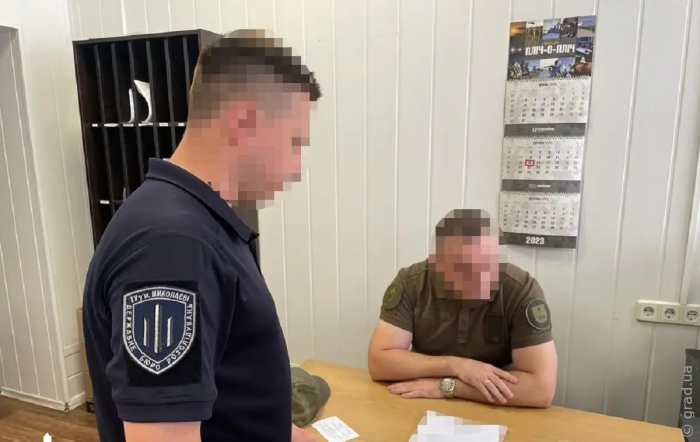 Продавав відгули: на Одещині затримали офіцера