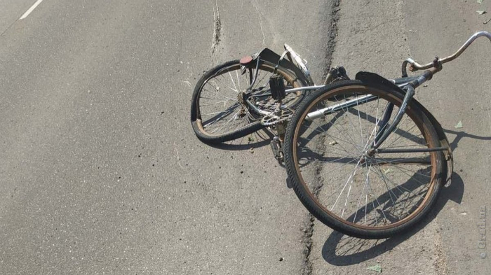 В дорожной аварии тяжело пострадал велосипедист