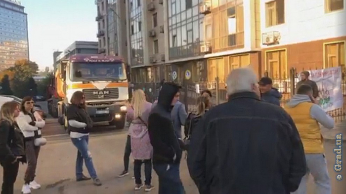Одесситы проводят акцию протеста на Гагаринском плато