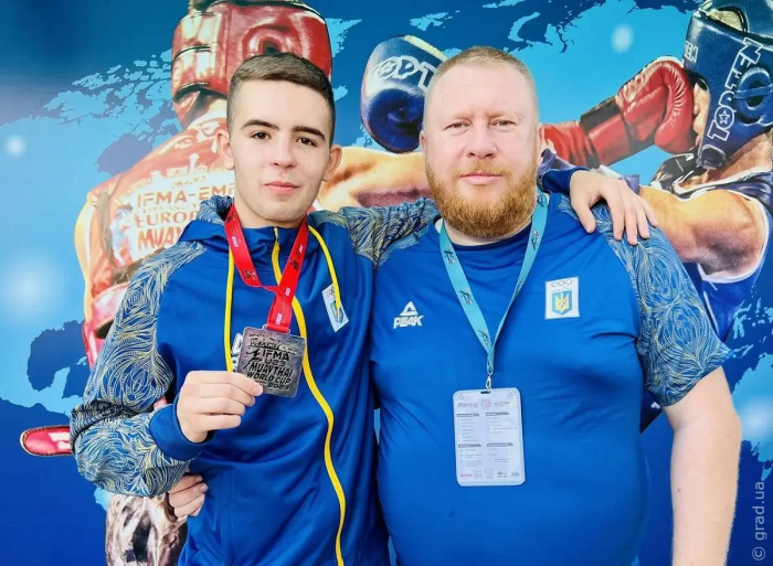 ЧС з таїландського боксу: одесити здобули дві срібні медалі для збірної України