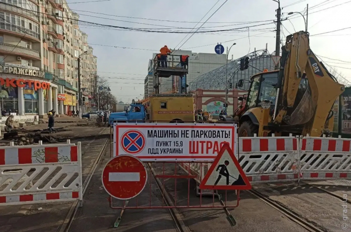 Пересечение улиц Преображенской и Пантелеймоновской остается закрытым