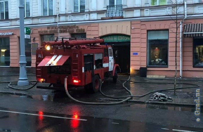 Утренний пожар в центре Одессы