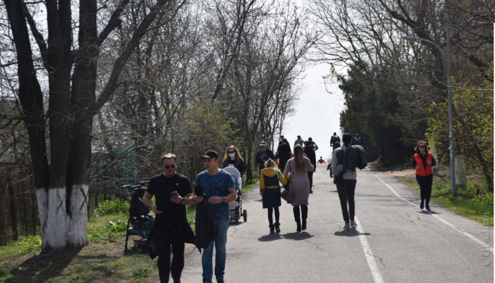 Карантин в Украине продлен до 22 мая
