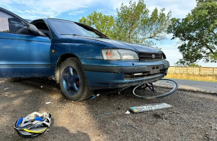 У ДТП під Одесою постраждали двоє велосипедистів