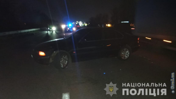 BMW ночью сбил пешехода на трассе Одесса – Киев