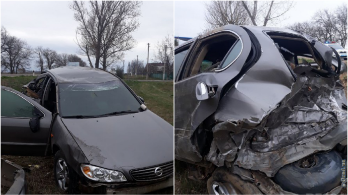 Nissan Maxima врезался в дерево на трассе Одесса – Рени