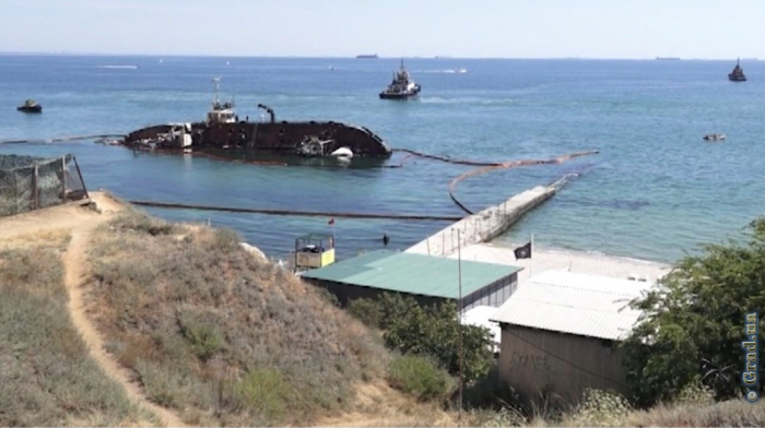 Затонувший танкер Delfi поднять не удалось
