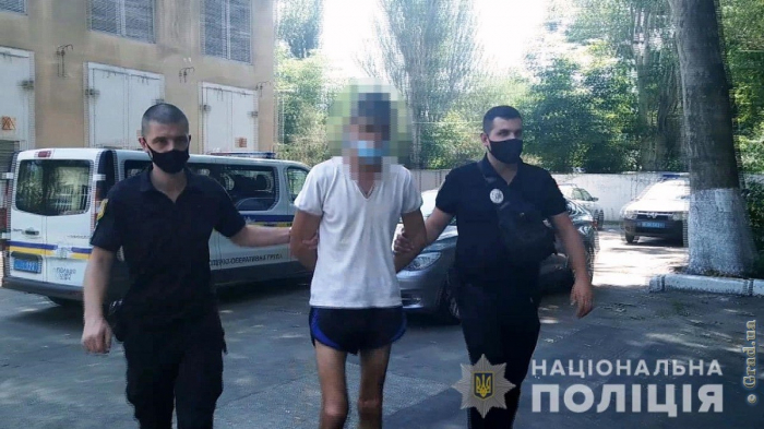В Одессе иностранец зарезал арендодателя квартиры