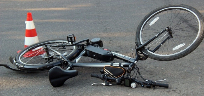 ДТП на Краснова: водитель мотоцикла не заметил велосипедиста
