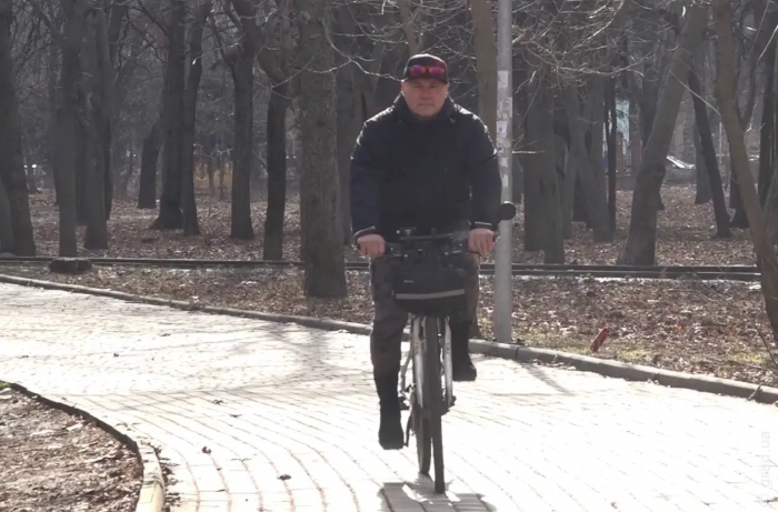 На работу на велосипеде: мнение одессита с 10-летним стражем