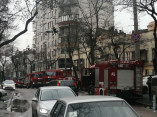 Пожар в центре Одессы: горела квартира в старом трехэтажном доме