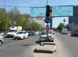 В Одессе автомобиль влетел в светофор (фото)