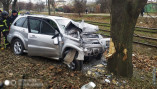 В Суворовском районе автомобиль Toyota врезался в дерево