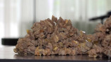 Чотири кілограми виробів із бурштину виявили одеські митники