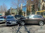 Тройное столкновение на проспекте Шевченко (фото)