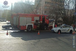 В Одессе пожарная машина врезалась в киоск