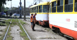 В Одессе трамвай врезался в забор частного дома