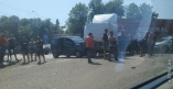 На Киевском шоссе столкнулись фура и микроавтобус: есть пострадавшие